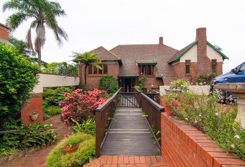 Отель Ridgeview Lodge