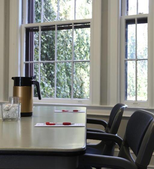 فندق Rutgers University Inn And Conference Center