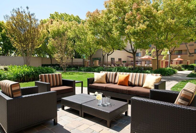 هتل Sonesta Select San Jose Airport