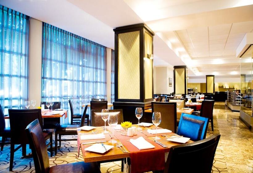 ホテル Southern Sun Waterfront Cape Town