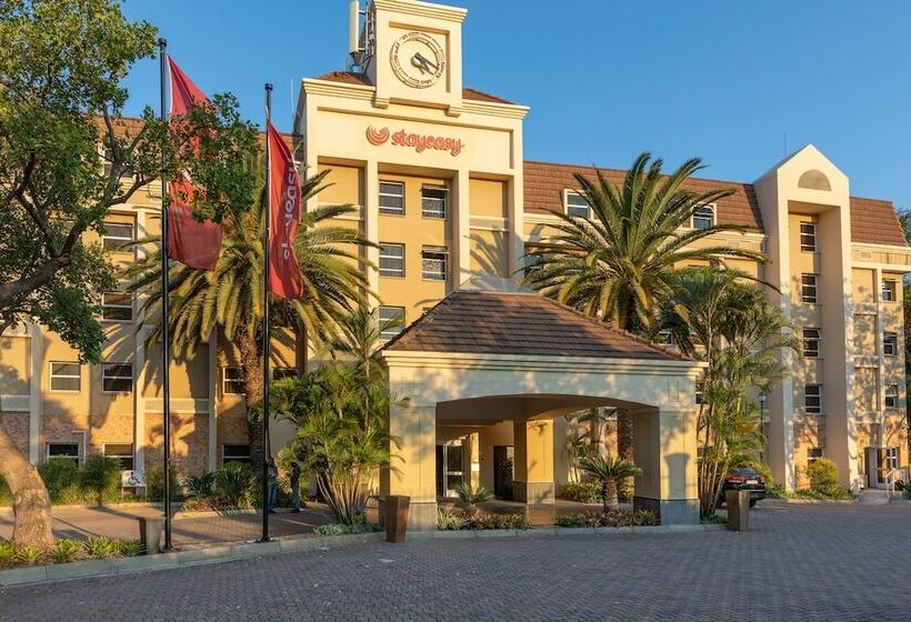 ホテル Stayeasy Mbombela