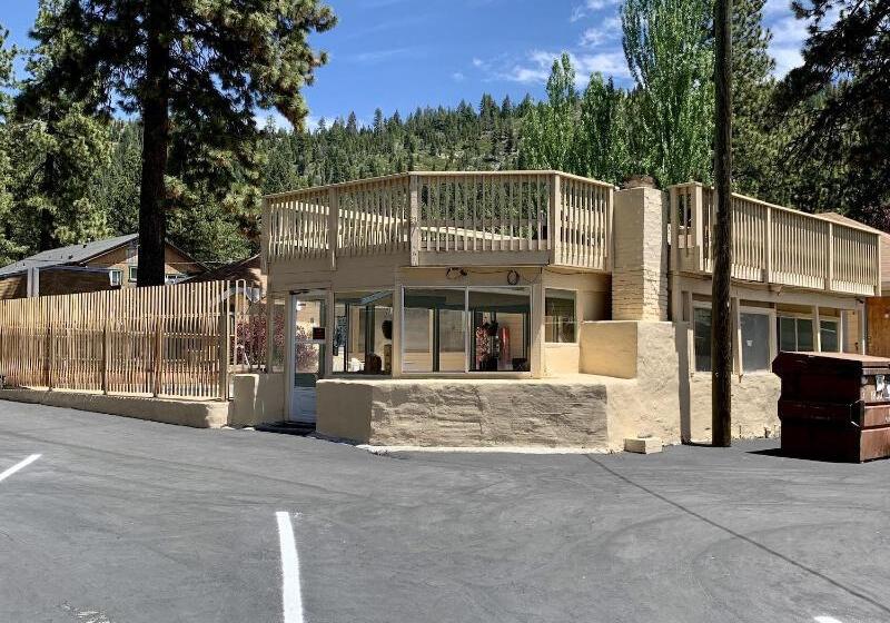 호텔 Stevenson’s Inn