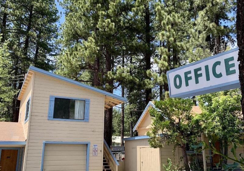 호텔 Stevenson’s Inn