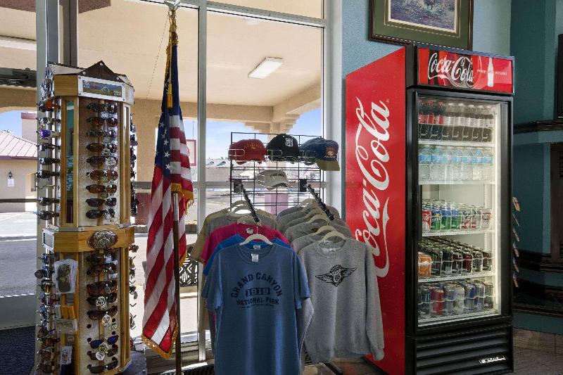 هتل Super 8 By Wyndham Nau/downtown Conference Center