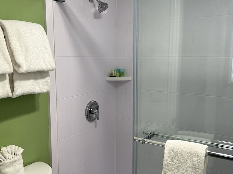 فندق The Aqua Pacific