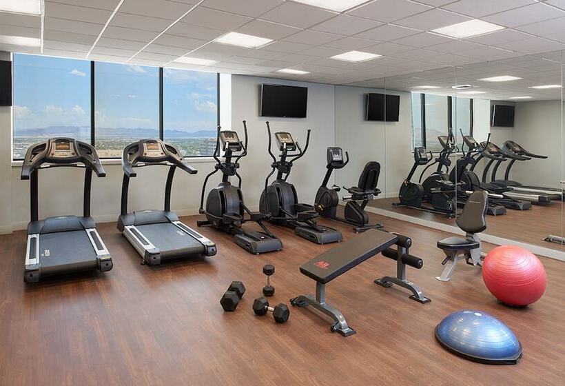 בית מלון כפרי The D Las Vegas