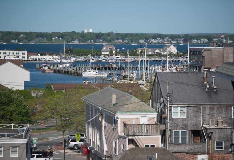 ホテル The Outlook Inn