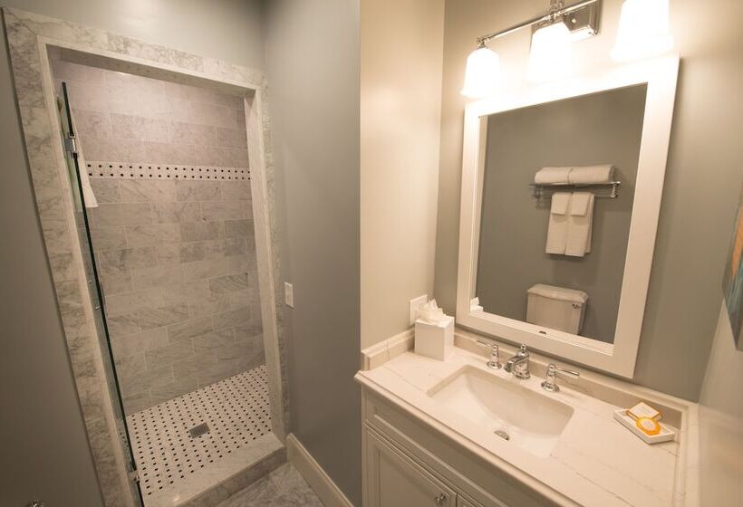 ホテル The Outlook Inn