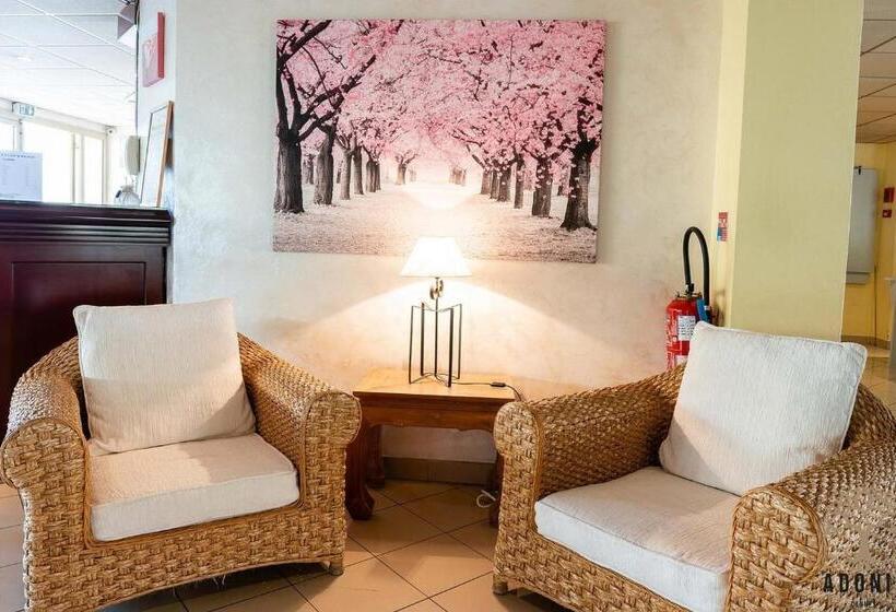 هتل Adonis Cannes Hôtel Thomas