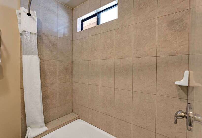 فندق Travelodge By Wyndham Pasadena Central