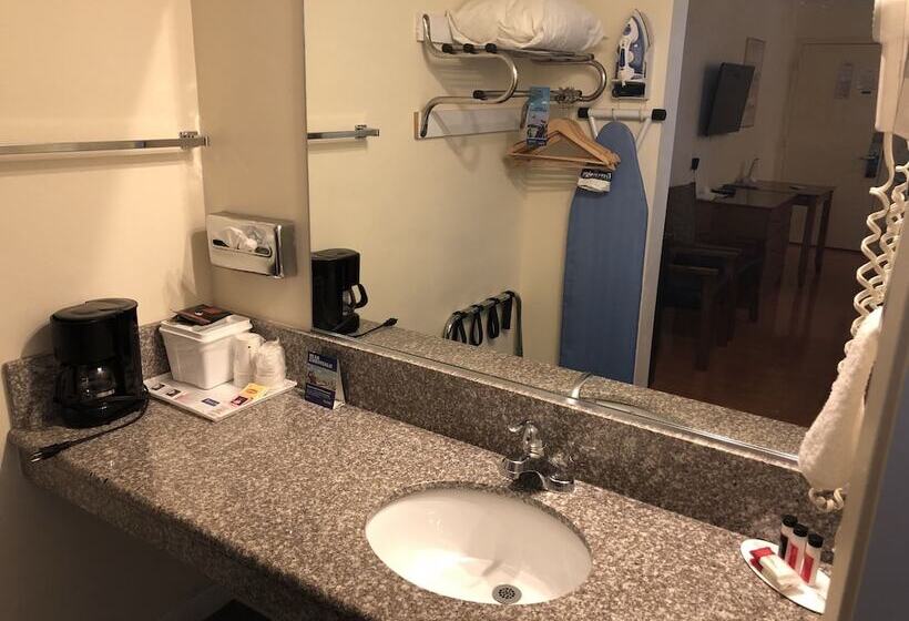 فندق Travelodge By Wyndham Pasadena Central