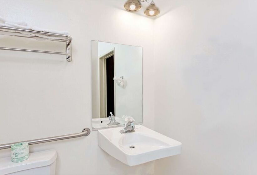 فندق Travelodge By Wyndham Pasadena Central