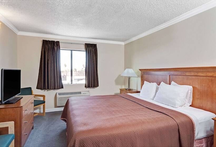 فندق Travelodge By Wyndham Pasadena Central