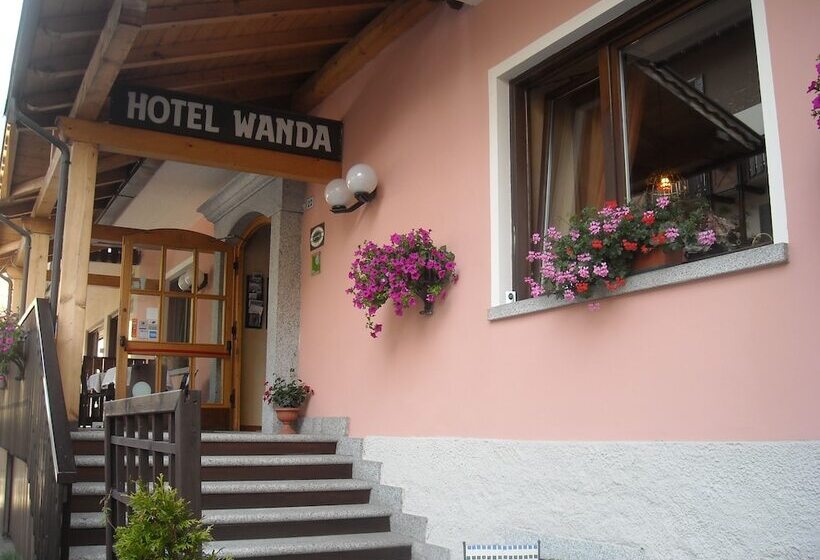 Отель Wanda