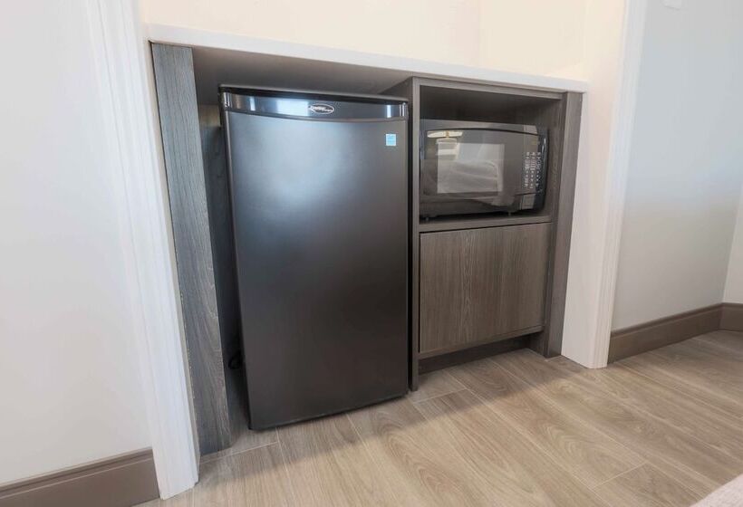 فندق Westborough Inn