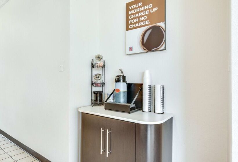 Motel 6longview, Tx  North