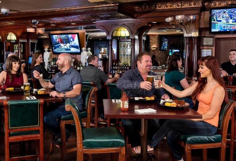 فندق على الطريق Apache