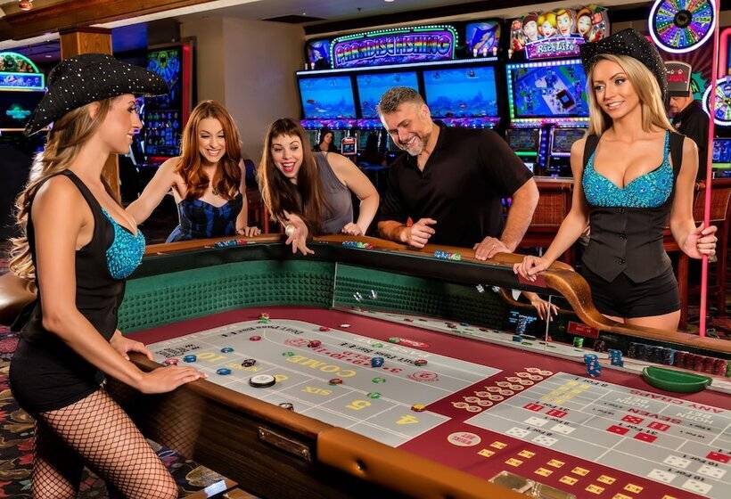 فندق على الطريق Apache