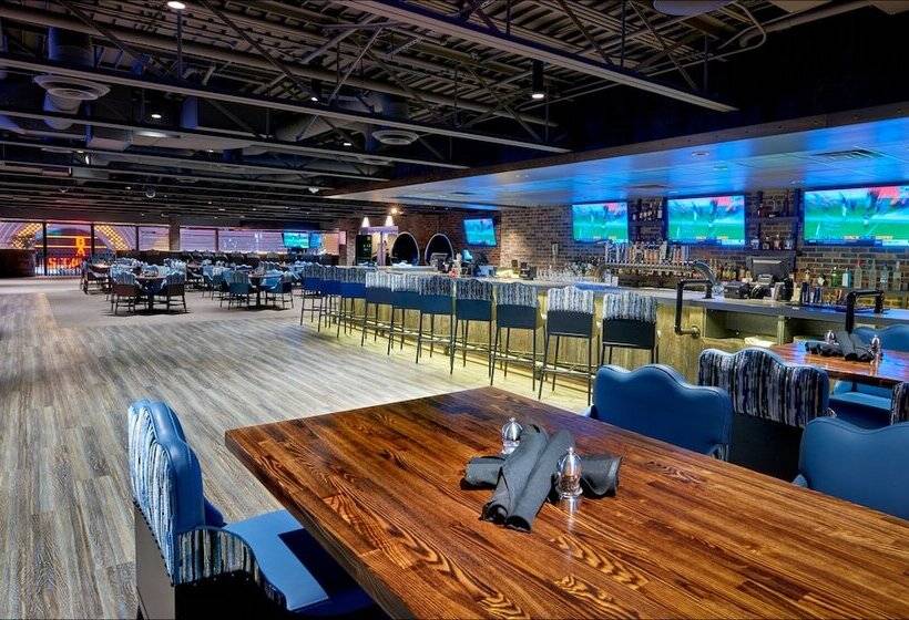 فندق على الطريق Apache