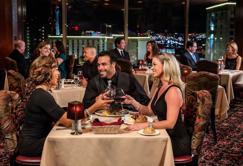 فندق على الطريق Apache