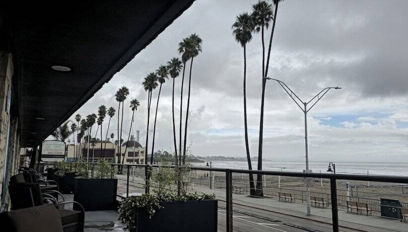 فندق على الطريق Casablanca Inn On The Beach