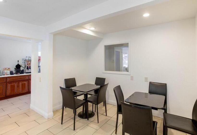 모텔 Howard Johnson Suites By Wyndham San Diego Chula Vista Bayfront