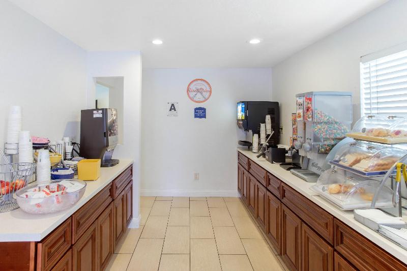 모텔 Howard Johnson Suites By Wyndham San Diego Chula Vista Bayfront