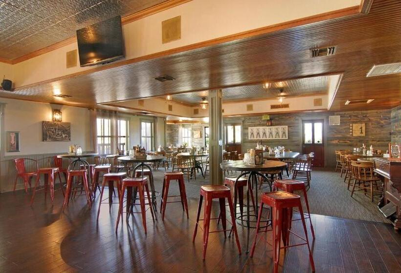 Palm Canyon Hotel And Rv Resort