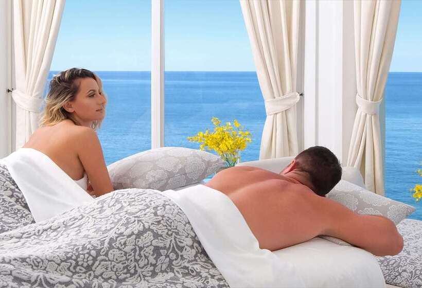 Pelican Grand Beach Resort, A Noble House Resort