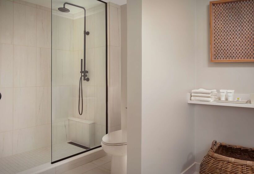 Pelican Grand Beach Resort, A Noble House Resort