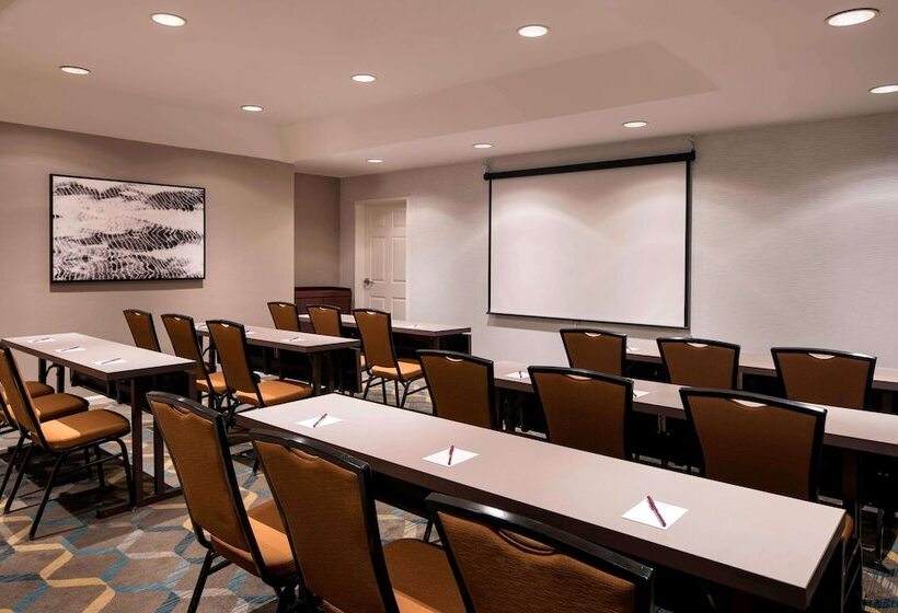 住所  Sonesta Es Suites Scottsdale Paradise Valley