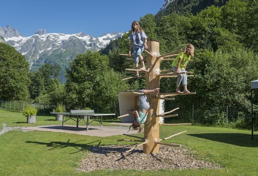 Отель Alpenresort Eienwäldli Engelberg