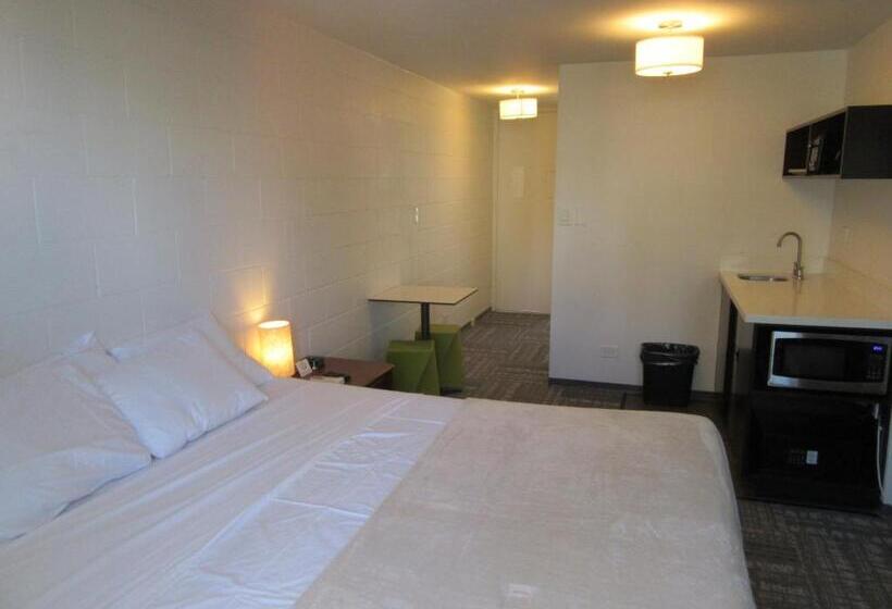 Waikiki Central Hotel No Resort Fees