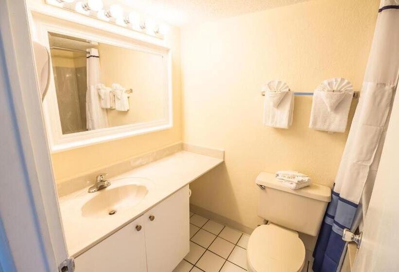 Yachtsman Oceanfront Resort