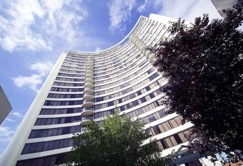 Breakfree Capital Tower Apartments