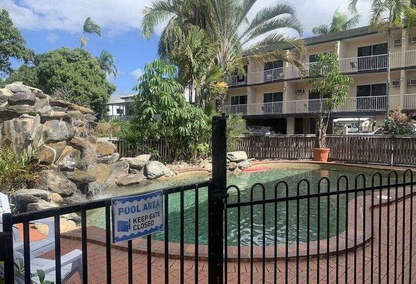 Cairns City Sheridan Motel