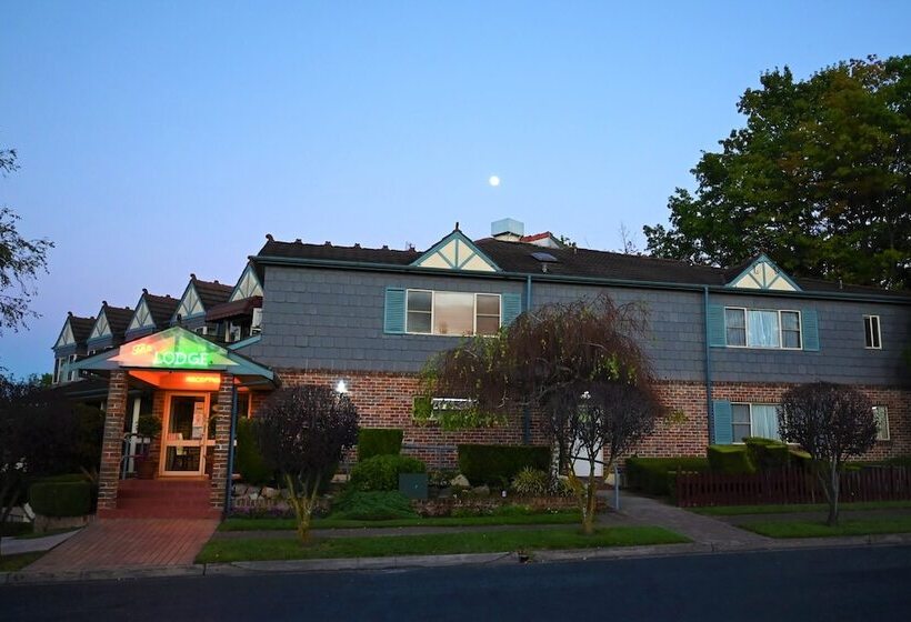 Grand Country Lodge Motel