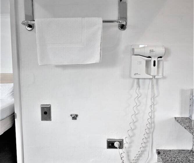 Grand Country Lodge Motel