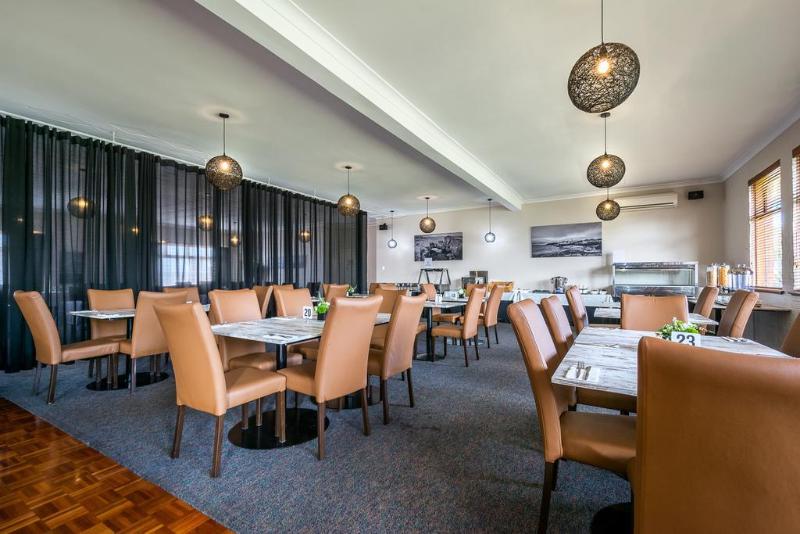 هتل Mandala Ace Albany