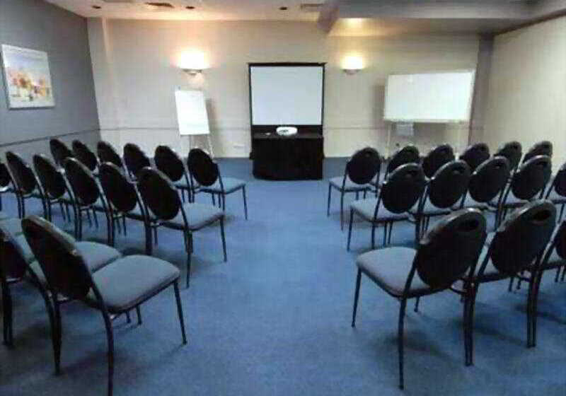 فندق Adelaide Riviera