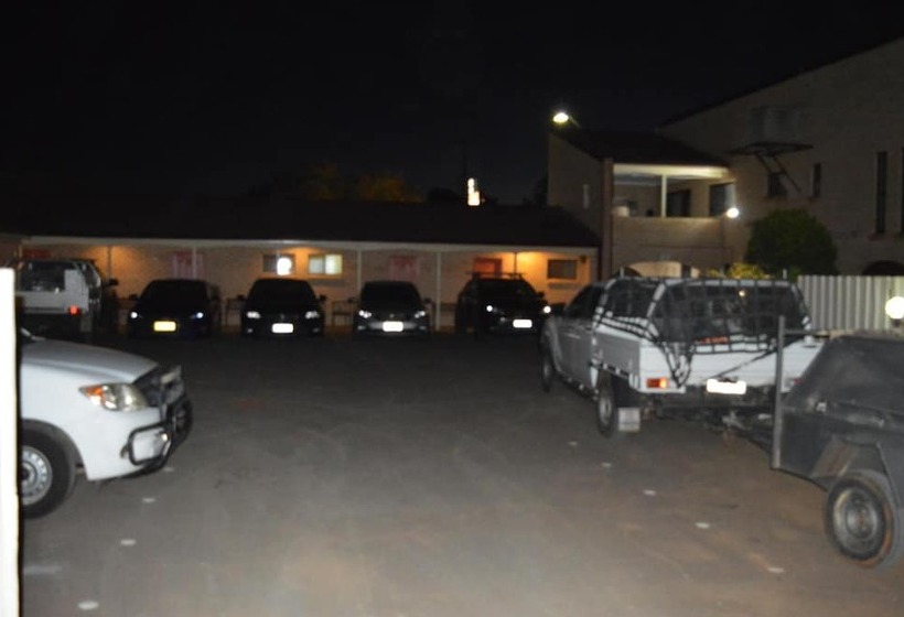 בית מלון כפרי Alamo Motor Inn