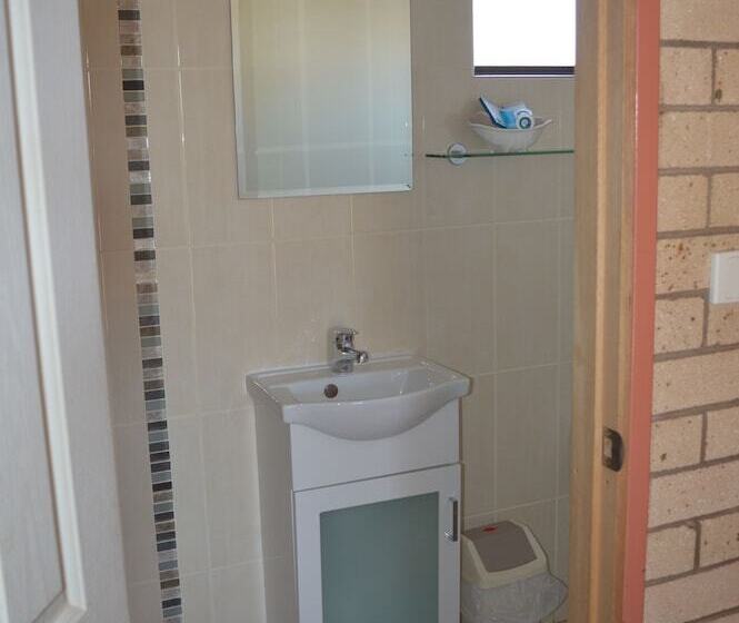 בית מלון כפרי Alamo Motor Inn