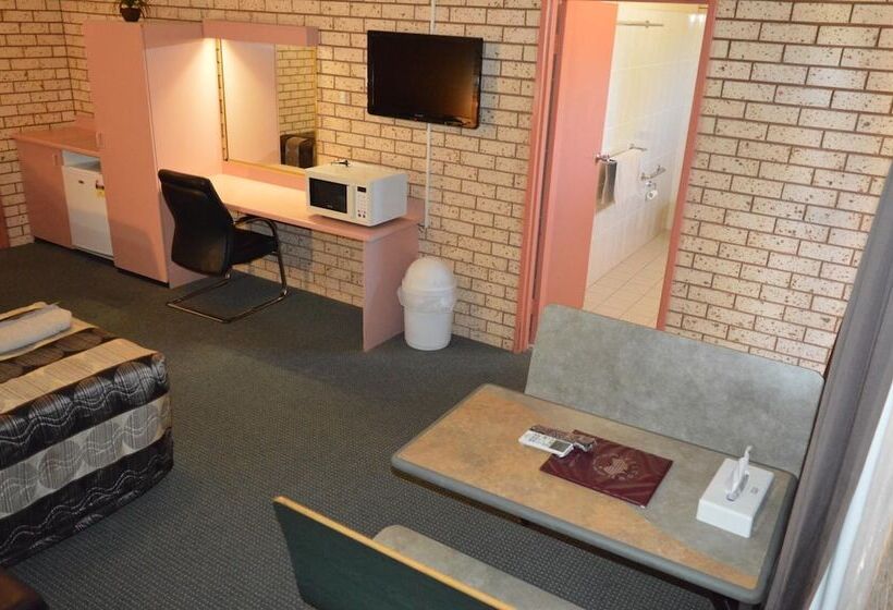 בית מלון כפרי Alamo Motor Inn