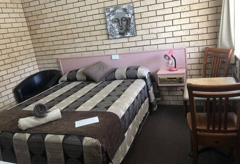 בית מלון כפרי Alamo Motor Inn