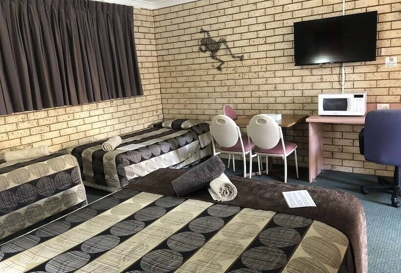 בית מלון כפרי Alamo Motor Inn