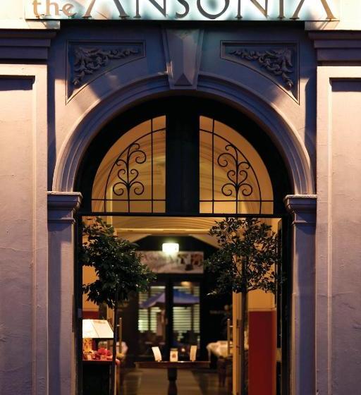 בית מלון כפרי Ansonia On Lydiard