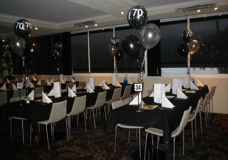 فندق Argosy Motor Inn