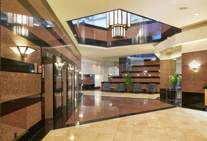 فندق Aston At The Executive Centre