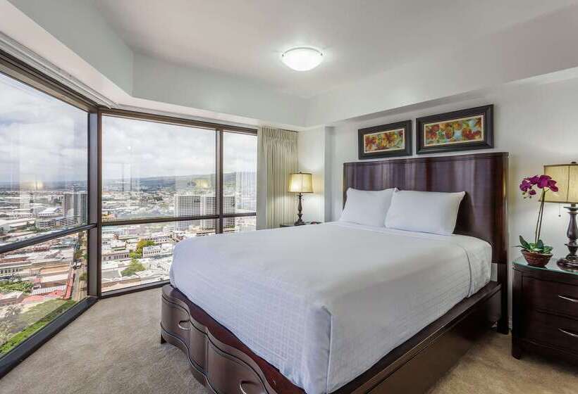 فندق Aston At The Executive Centre