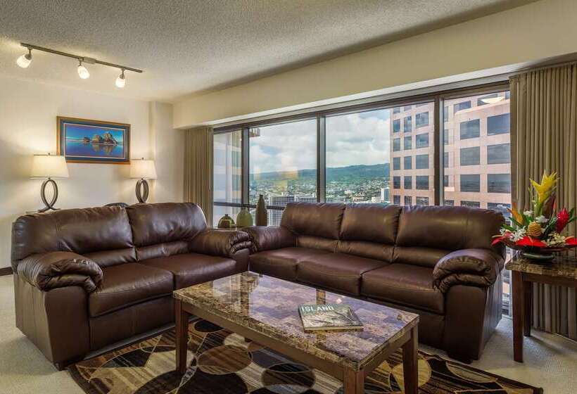 فندق Aston At The Executive Centre